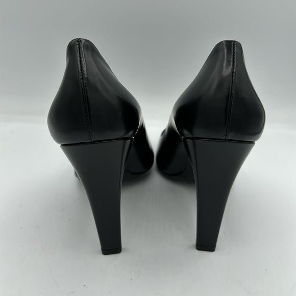 Prada Triangle Show Pointed Toe Pump Heels Black Size 39.5 EU / 9.5 US NIB - Picture 4 of 11